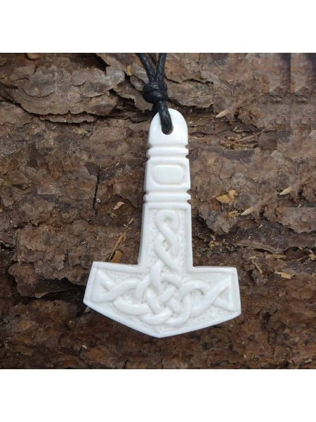 Pandantiv sculptat manual din os Ciocanul lui Thor cu nod celtic 5cm
