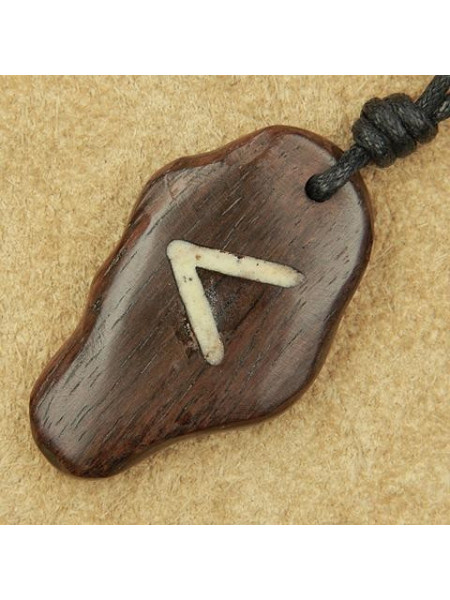 Pandantiv talisman din lemn cu runa Kenaz