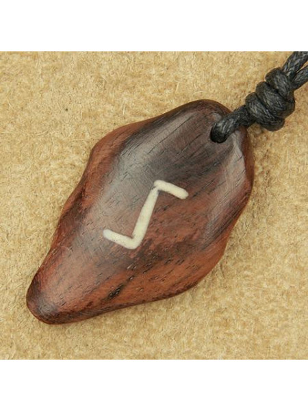 Pandantiv talisman din lemn cu runa Sowilo 4cm