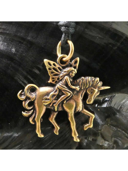Pandantiv bronz Zana si Unicorn