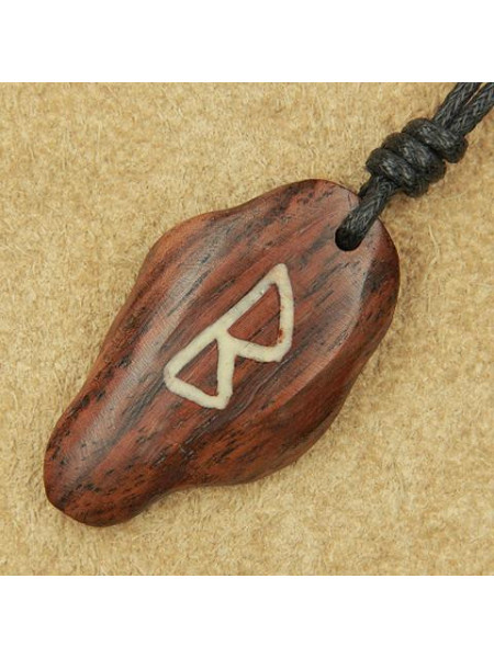 Pandantiv talisman din lemn cu runa Berkano 4cm