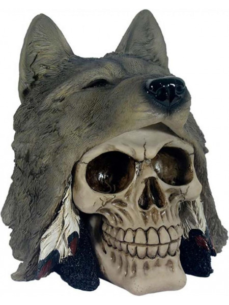 statueta cu craniu ce poarta un cap de lup