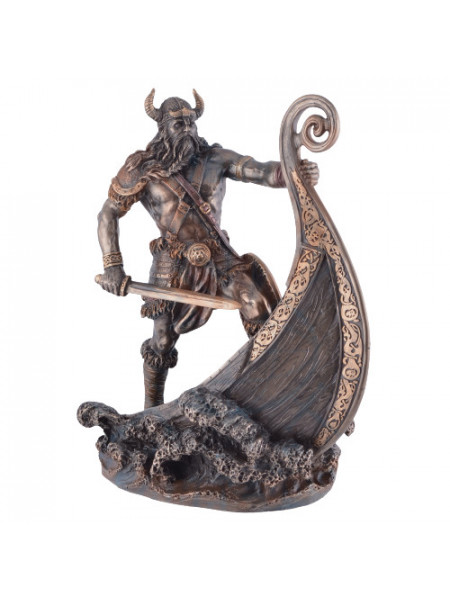 Statueta Razboinic viking pe corabie 24cm