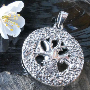 Pandantiv argint Arborele Vietii cu nod celtic