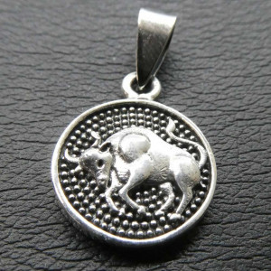 Pandantiv argint semn zodiacal Taur 2.5cm - Img 1