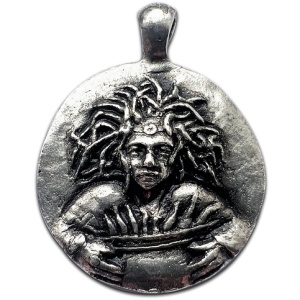 Pandantiv cu lantisor Goddess Coins -Cerridwen – Talisman pentru Inspiratie, 2.5cm