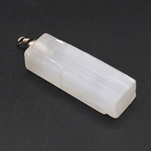 Pandantiv din Selenit, talisman pentru Purificare 5cm - Img 3