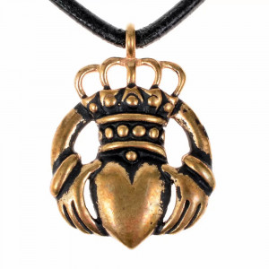 Amuleta irlandeza din bronz Claddagh