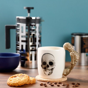 Cana din ceramica cu craniu si maner in forma de schelet Ancient Skull 400 ml - Img 5