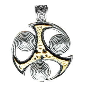 Pandantiv cu lantisor, Luminile Nordului - Triskelion, placat cu argint