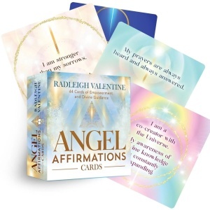 Set de carduri cu mesaje de afirmatii pozitive Angel Affirmations de Radleigh Valentine