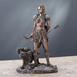 Statueta bronz si rasina, mitologie nordica, zeita vanatorii Skadi 28 cm - Img 5