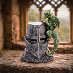 Statueta pui de dragon verde Hatchling Helm – decor medieval collector 12 cm - Img 5