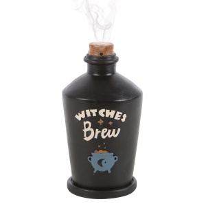 Creati o atmosfera incantatoare cu acest suport de tamaie in forma de sticluta. Avand un design „Witches Brew”, sticla poate fi ridicata, astfel incat un con de tamaie sa poata fi plasat pe baza in interior. Odata aprins, fumul din con va iesi magic din d