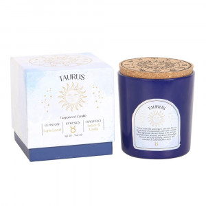 Lumanare zodiacala cu bucatele Lapis lazuli - Taur (aroma ambra si vanilie)