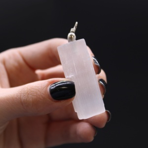 Pandantiv din Selenit, talisman pentru Purificare 5cm - Img 5