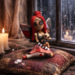 Statueta papusa Voodoo Poppy Thread din colectia The Stitchlings – decor gotic fantasy , 10.5 cm - Img 7
