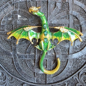 Brosa-pandantiv Dragon Verde cu cristale – natura si regenerare, 9 cm - Img 2