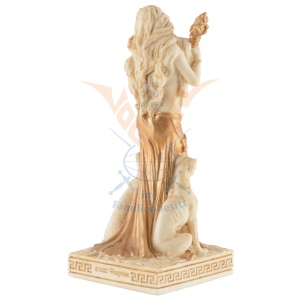 Mini statueta rasina cu finisaj alb marmura, mitologia greaca, Hecate, zeita magiei - Img 6