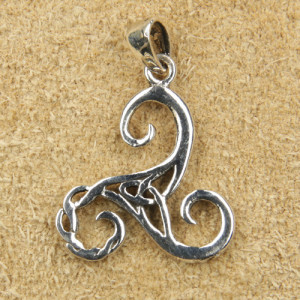 Pandantiv argint Triskelion, 2.3cm - Img 2