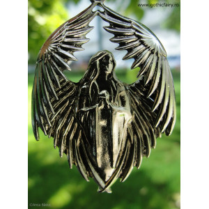 Pandantiv cu lantisor Carpe Noctum - inger gotic Ruga pentru cei cazuti, placat cu argint, 4.5 cm