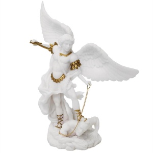 Statueta Arhanghelul Mihail Aparatorul - Rasina Alba cu Accente Aurii, 22 cm