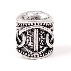 Aceasta bijuterie Runa Isa este destinata in special barbatilor, pentru barba, dar poate fi folosita si de femei pentru a prinde suvite de par.Dimensiuni: 1.3 x 1.2 cm. diametru interior 0.8 cm.