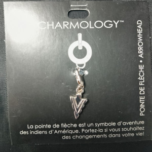 Charm aliaj placat cu argint pentru bratara Varf de sageata - Img 2