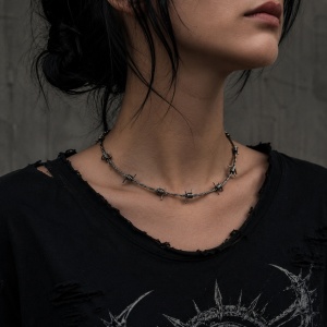 Colier gothic model sarma ghimpata din otel inoxidabil – stil punk/grunge 47cm