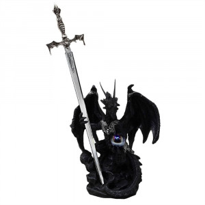 Cutit deschis corespondenta in forma unui dragon negru ce tine o sabie argintie.