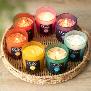 Lumanare cele 7 chakre cu bucatele de Jad - Chakra plexului solar (aroma lamaie) - Img 2