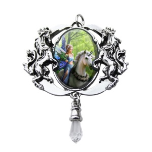 Pandantiv cu unicorni si cristal alb, Enchanted Cameos - Taramul Fermecat, 6.1 cm