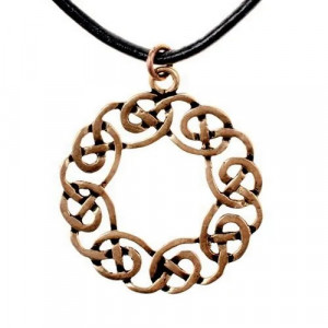 Pandantiv din bronz Coroana din nod celtic