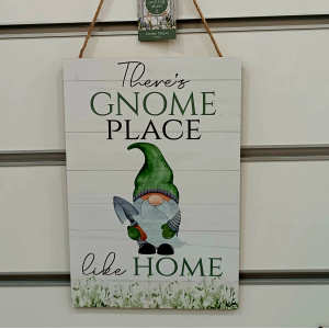 Placuta decorativa din lemn There's Gnome Place Like Home 30 cm