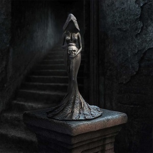 Statueta zana gotica Femme Fatale - Keeper, decor gotic cu licenta Nemesis Now 20 cm - Img 3