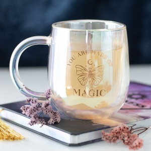 Cana din sticla iridiscenta cu pereti dubli "You are made of magic" 9.5cm