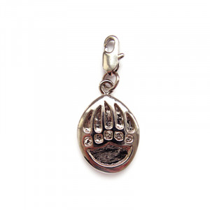 Charm aliaj placat cu argint pentru bratara Gheara de urs  Este realizat din aliaj metal placat cu argint.
