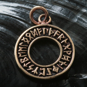 Pandantiv bronz Rune pe cerc 3.5cm