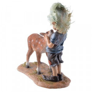 Statueta din rasina reprezentand un spiridus Pixie si o caprioara, dimensiune: 14x7x15cm