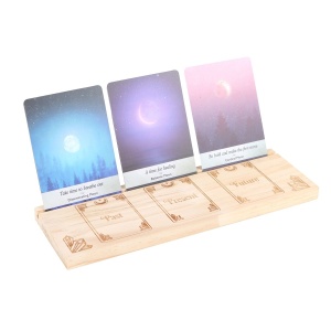 Suport din lemn pentru etalarea a 3 carti de tarot Trecut, Prezent, Viitor - Img 3