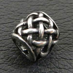 Bijuterie Viking pentru Barba si Par cu Nod Celtic din Argint - Noduri- diametru 0.4 cm - Img 2