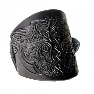 Bratara din piele cu relief medieval
