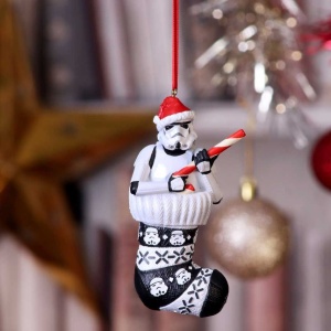Decoratiune cu agatatoare licenta Star Wars - Stormtrooper In Ciorap 11.5 cm
