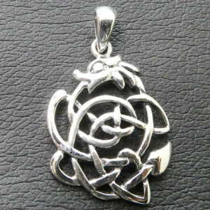 Pandantiv argint Dragon cu nod celtic, 3cm
