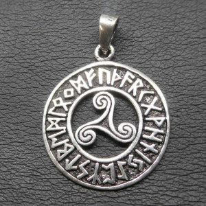 Pandantiv argint Triskelion cu rune 3.5cm