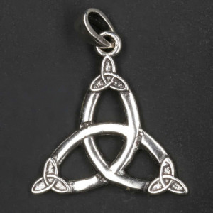 Pandantiv argint Triquetra 3cm