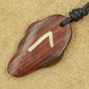 Pandantiv talisman din lemn cu runa Laguz 4cm