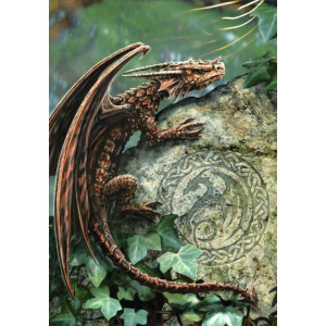 Felicitare mica Pui de dragon pe piatra
