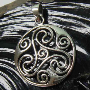 Pandantiv argint Triskelion 3.8 cm