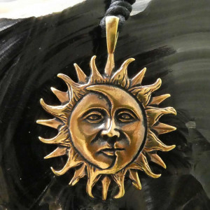 Pandantiv bronz Luna si Soare - Eclipsa 4cm